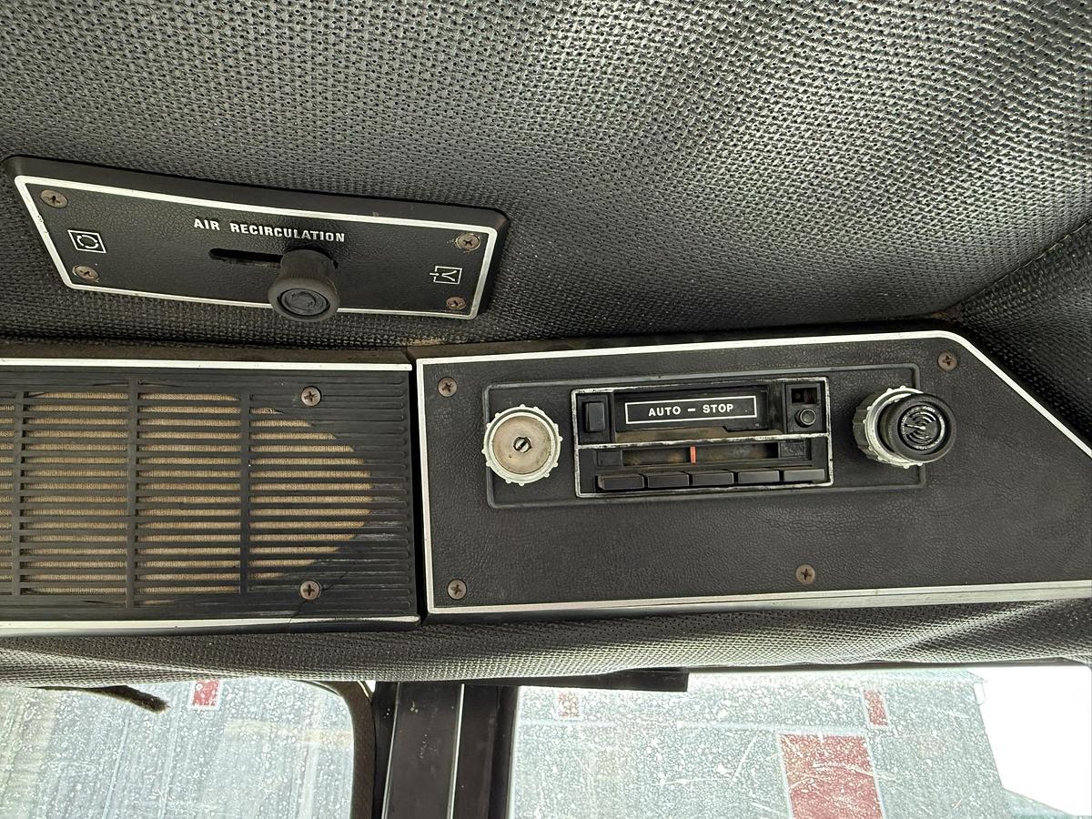 Used 1981 International Harvester 6388 2+2, Full Duals, 540/1000PTO, 3PTH, 1 Owner