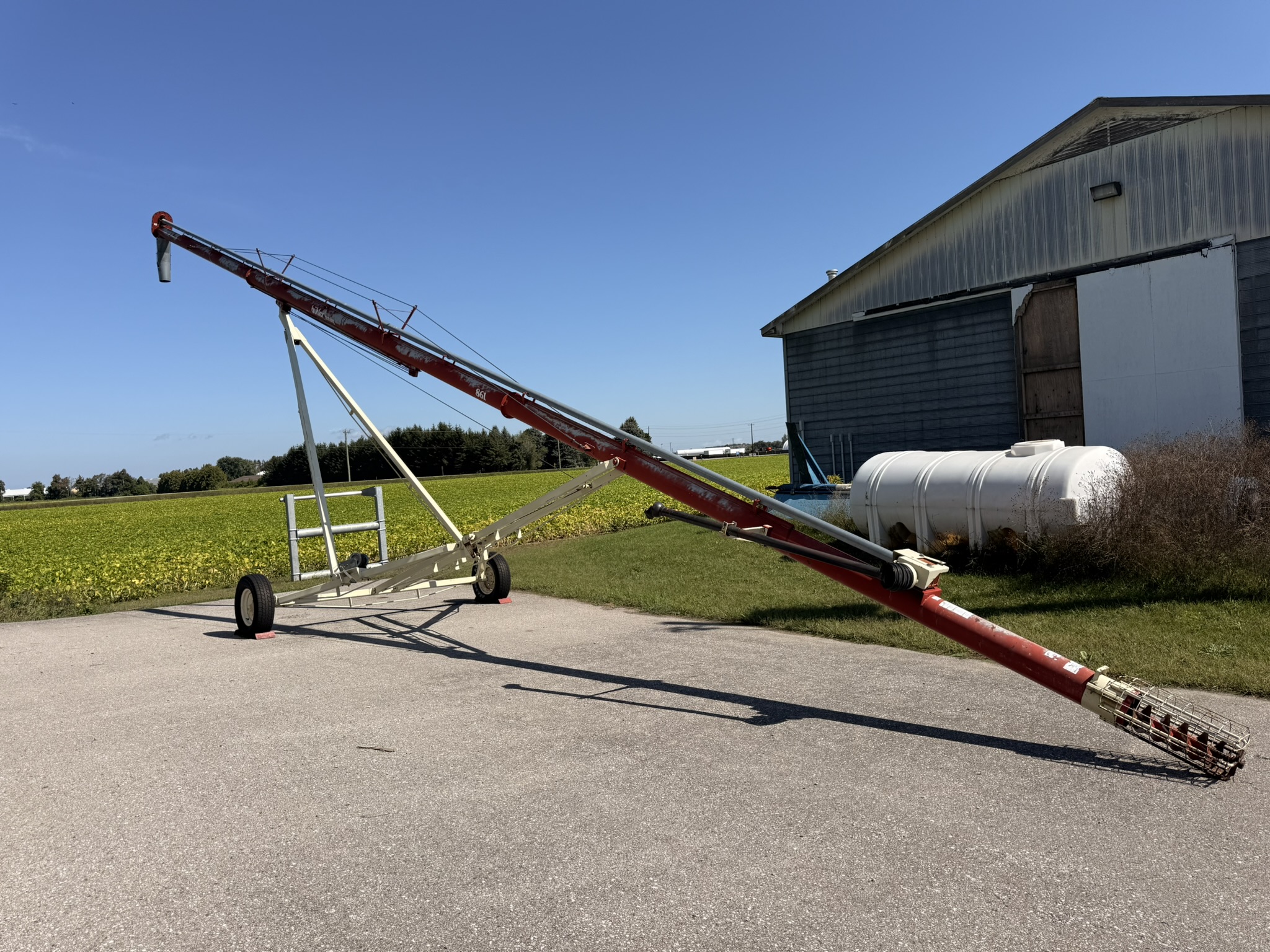 Used Farm King 861 Scissor Lift Auger