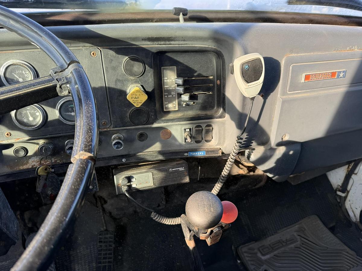 Used GMC Brigadier, 3028 Cat, Willmar Loadrunner 10