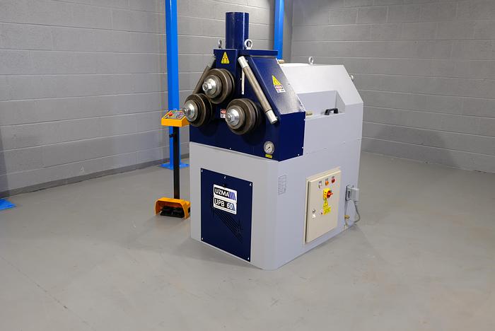 UZMA HPK 60 section roller hydraulic operation