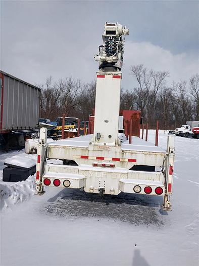 Used International Single Axle Truck & Kyle 8K Crane