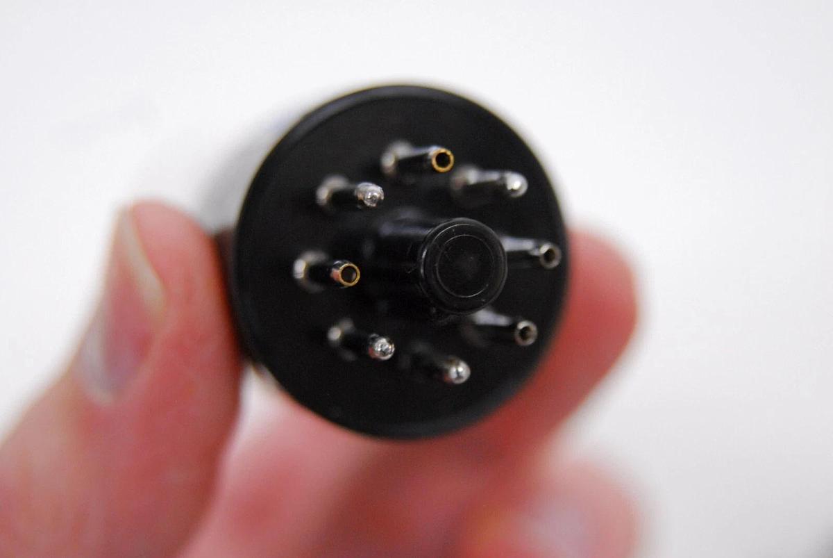 Used Shimadzu UV-160 Spectrometer - Lamp Assembly W/ Deuterium, Halogen Lamps