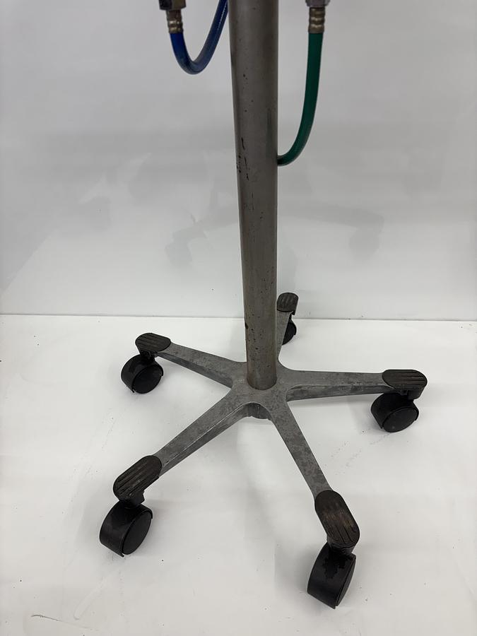 Used Matrx MDM Dental Nitrous Oxide Flowmeter with Pressure Gauges and Cart