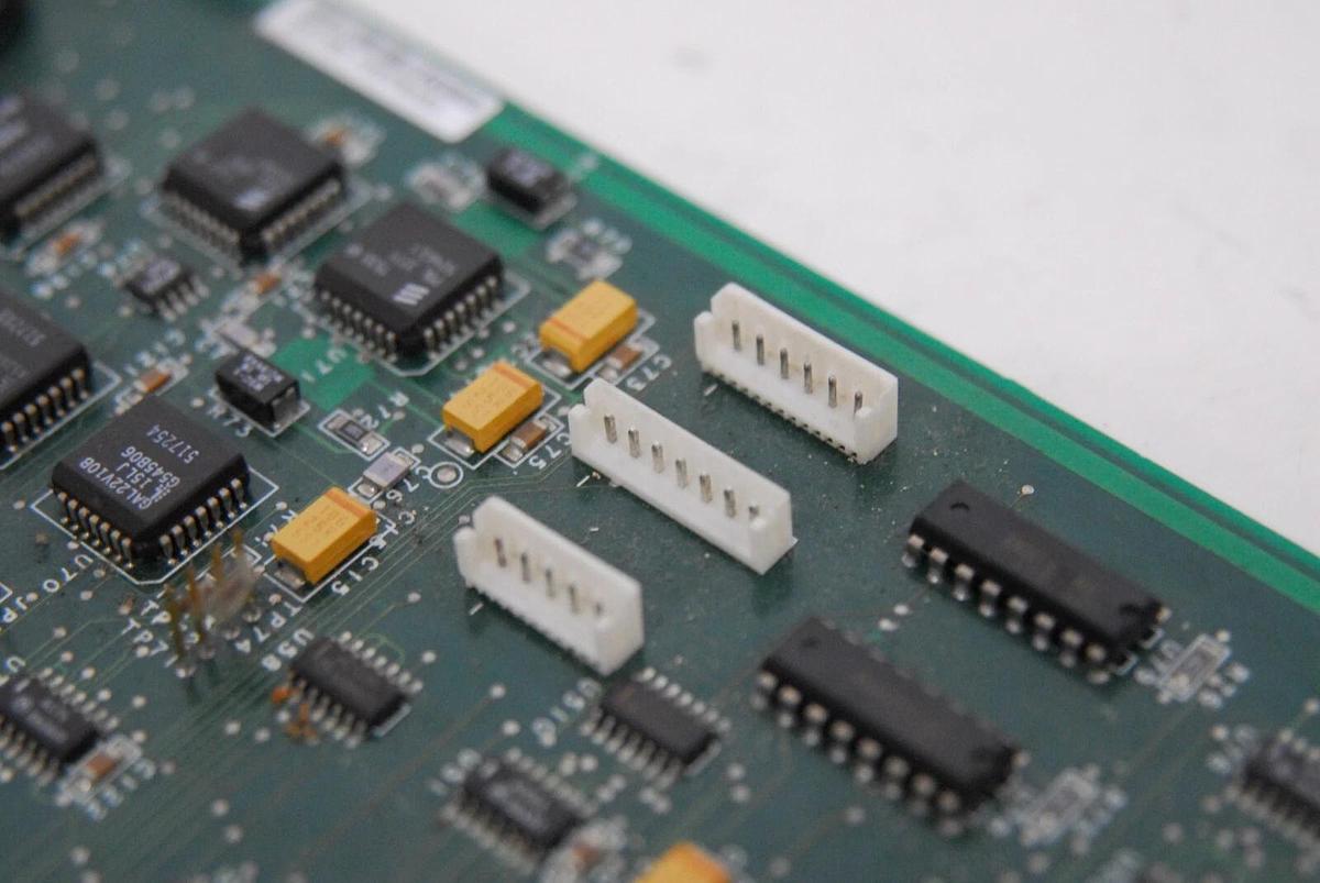 Used Beckman DU640i -Control Board 00517204 W/ Prom Card 00517024