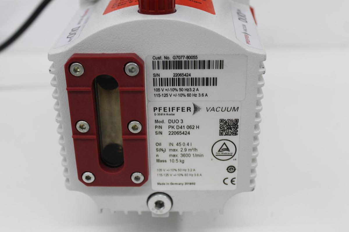 Used Pfeiffer DUO 3 PK D41 062 H Vacuum Pump w/ Agilent G1099-80039 Filter