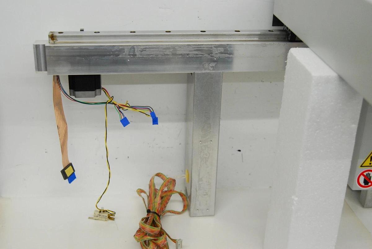 Used Eppendorf epMotion 5075 Optical Sensor/Tool Changer/Carrier Arm Assembly