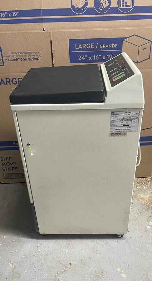 Used Tomy Seiko MRX-151 High Speed Micro Refrigerated Centrifuge W/ Tomy TMA-11 Rotor