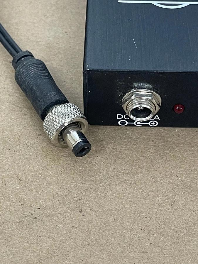 Used Tripp Lite VGA Over Cat5/Cat6 Extender Receiver B132-100-1 37332160126