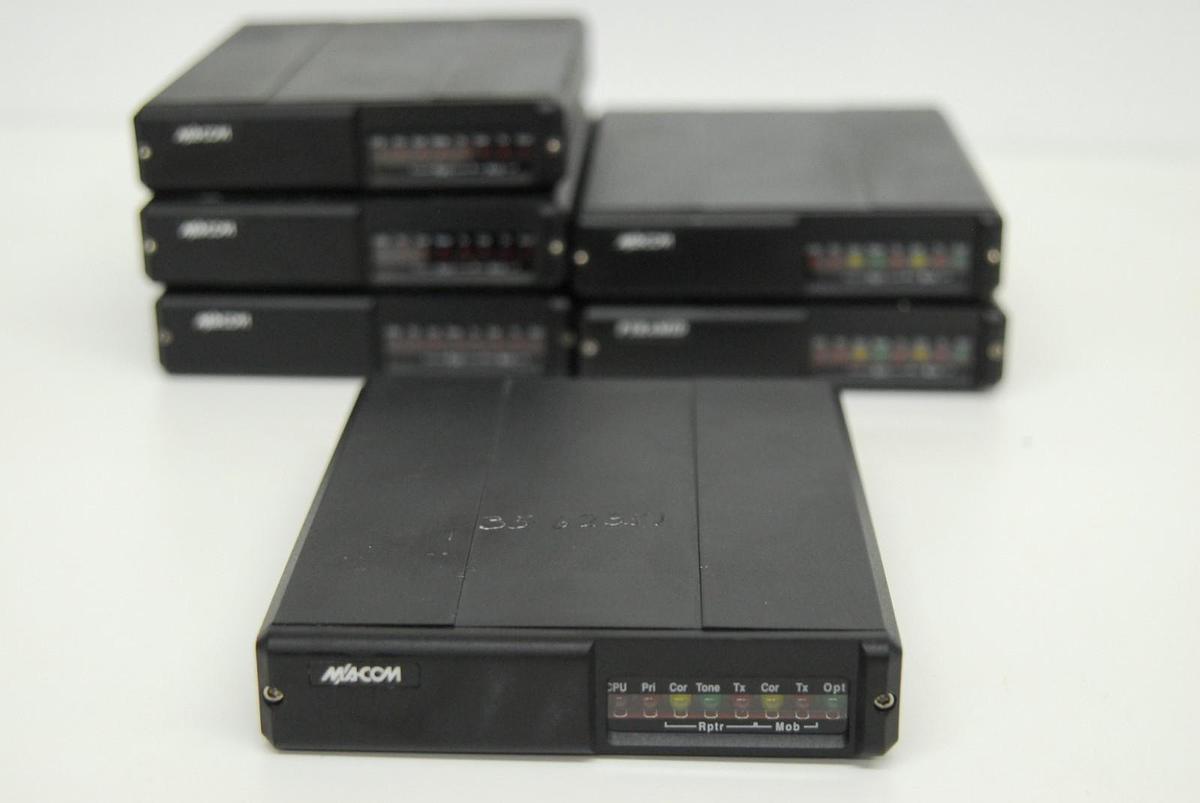 Used Pyramid SVR-200M LRUSVR-200M 800MHz UHF Vehicular Repeater Transceiver