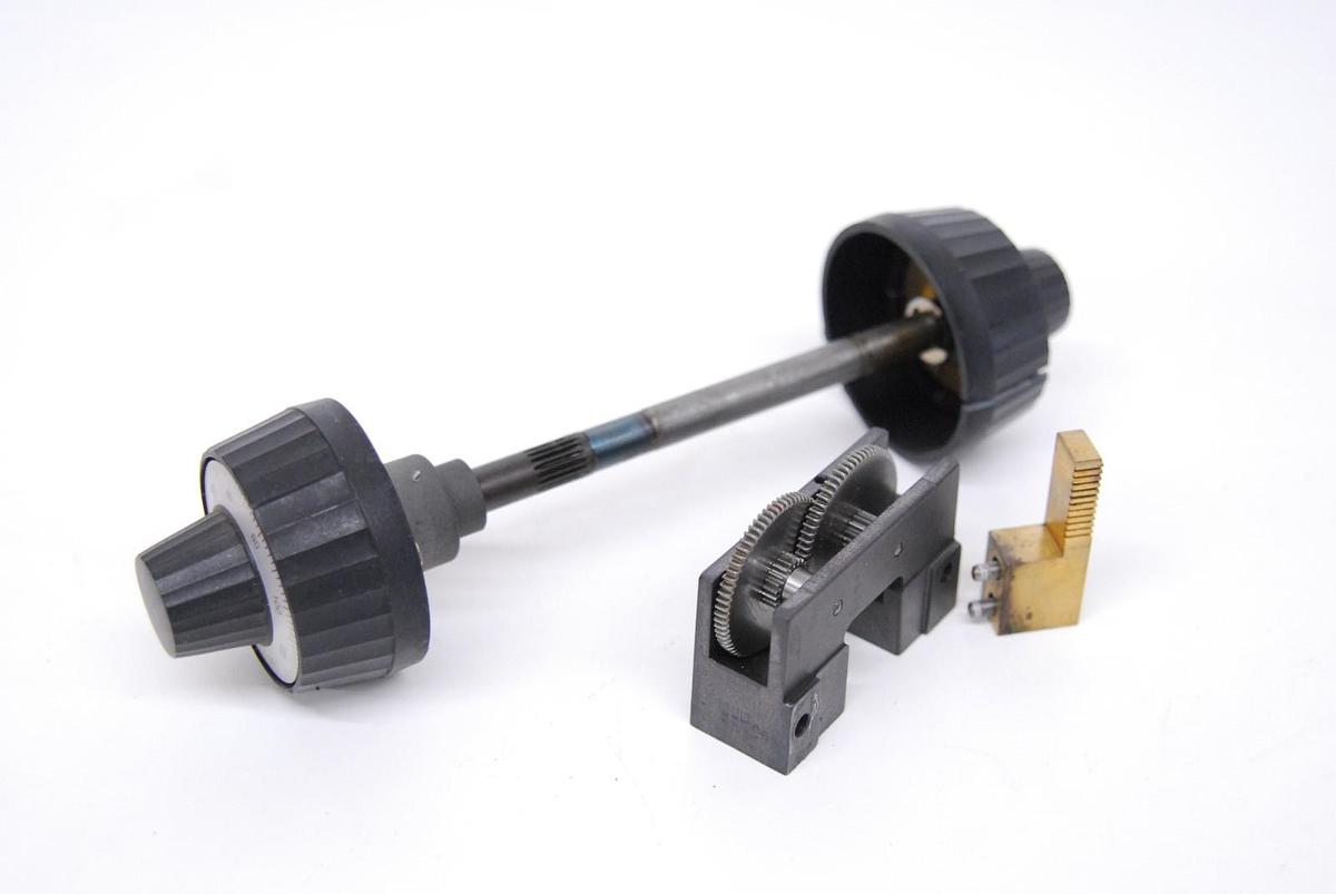 Used Zeiss Axiovert 100 Inverted Microscope Focus Gear Assembly