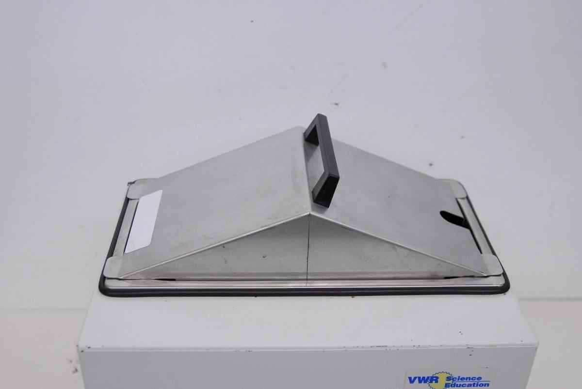 Used VWR Shel Labs Sheldon Manufacturing 14-5794 Heated Water Bath W/ Lid - TESTED