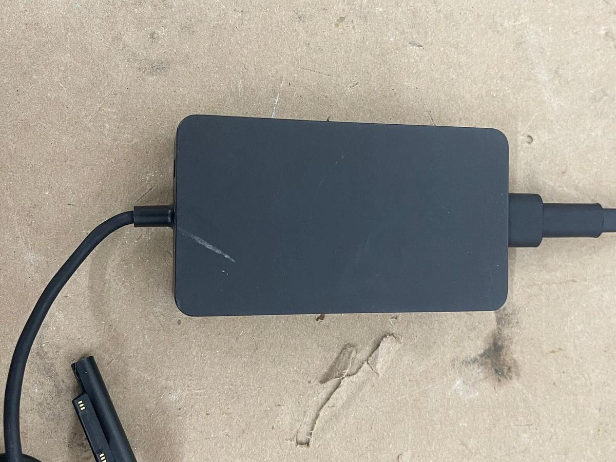 Used Microsoft  Charger Model 1625 12V - 36W for Surface Pro 3/4