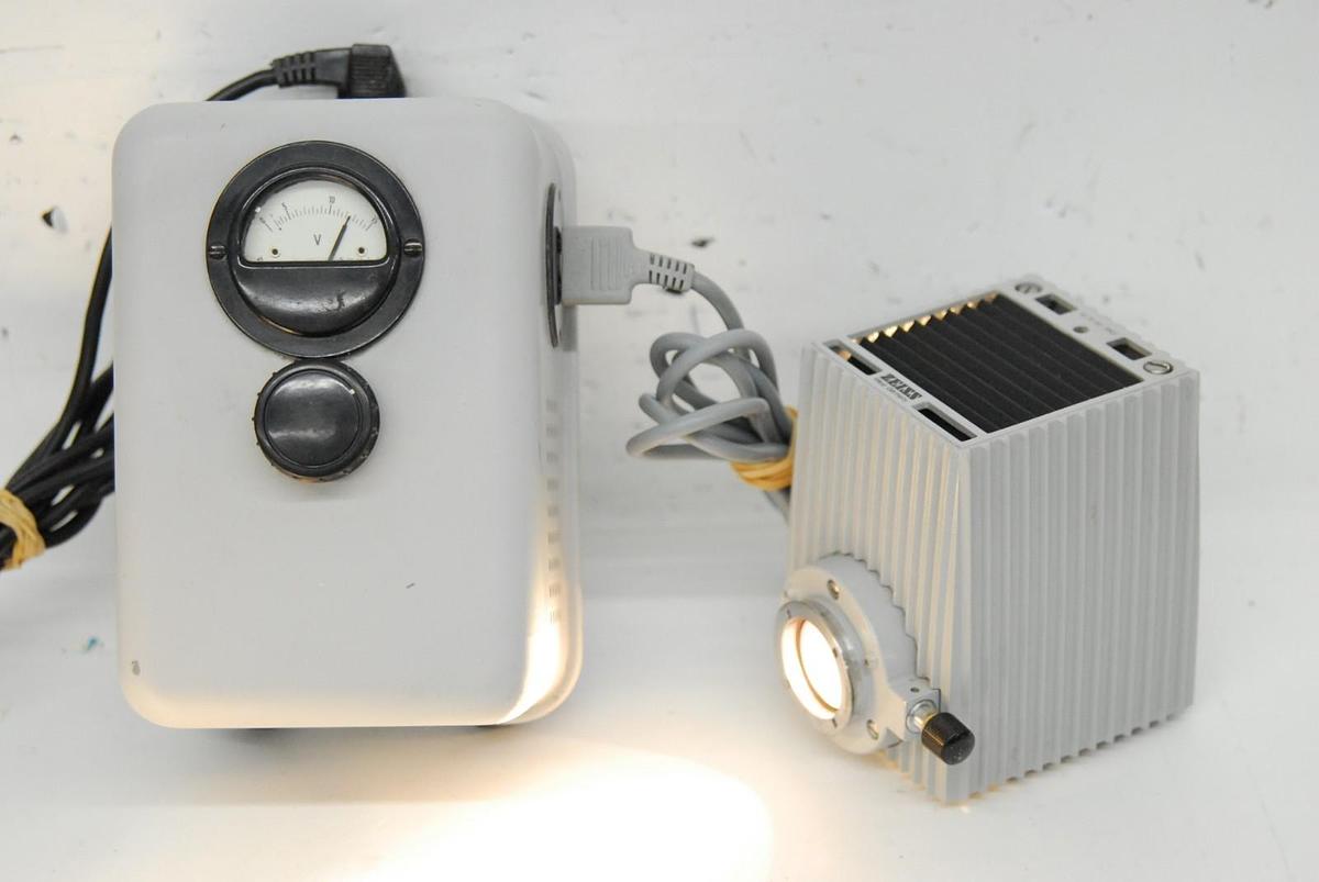 Used Zeiss 39 25 33 Microscope Power Supply  W/ 46 72 59, 46 80 19 Lamp Housing