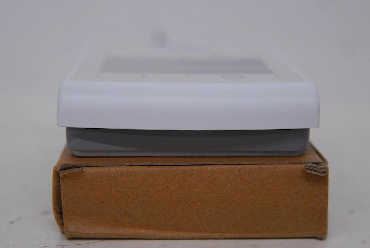 Used Delta iNTREO eZNS-T100-B-SM-047-WWG-CCI enteliZone Network Sensor