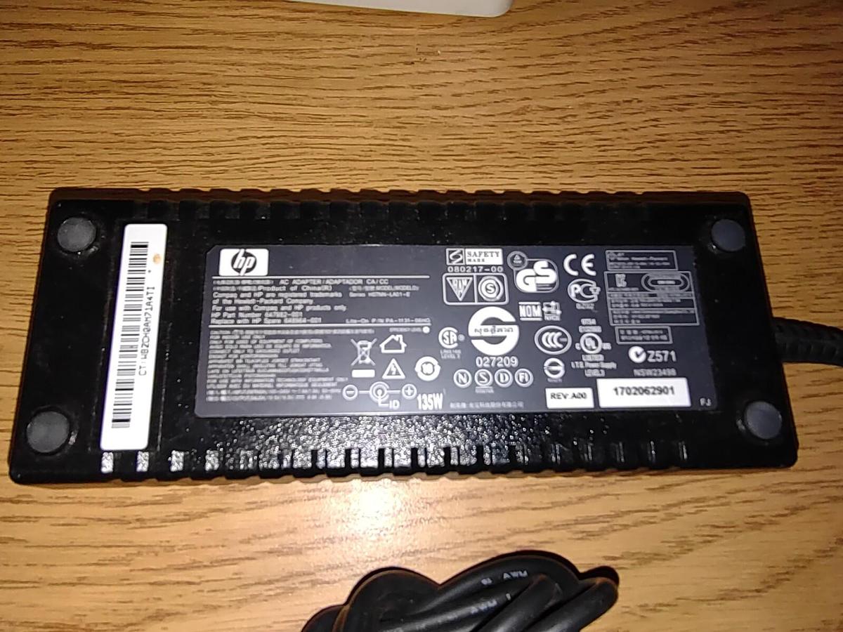 Used HP 135W AC Adapter 647982-001