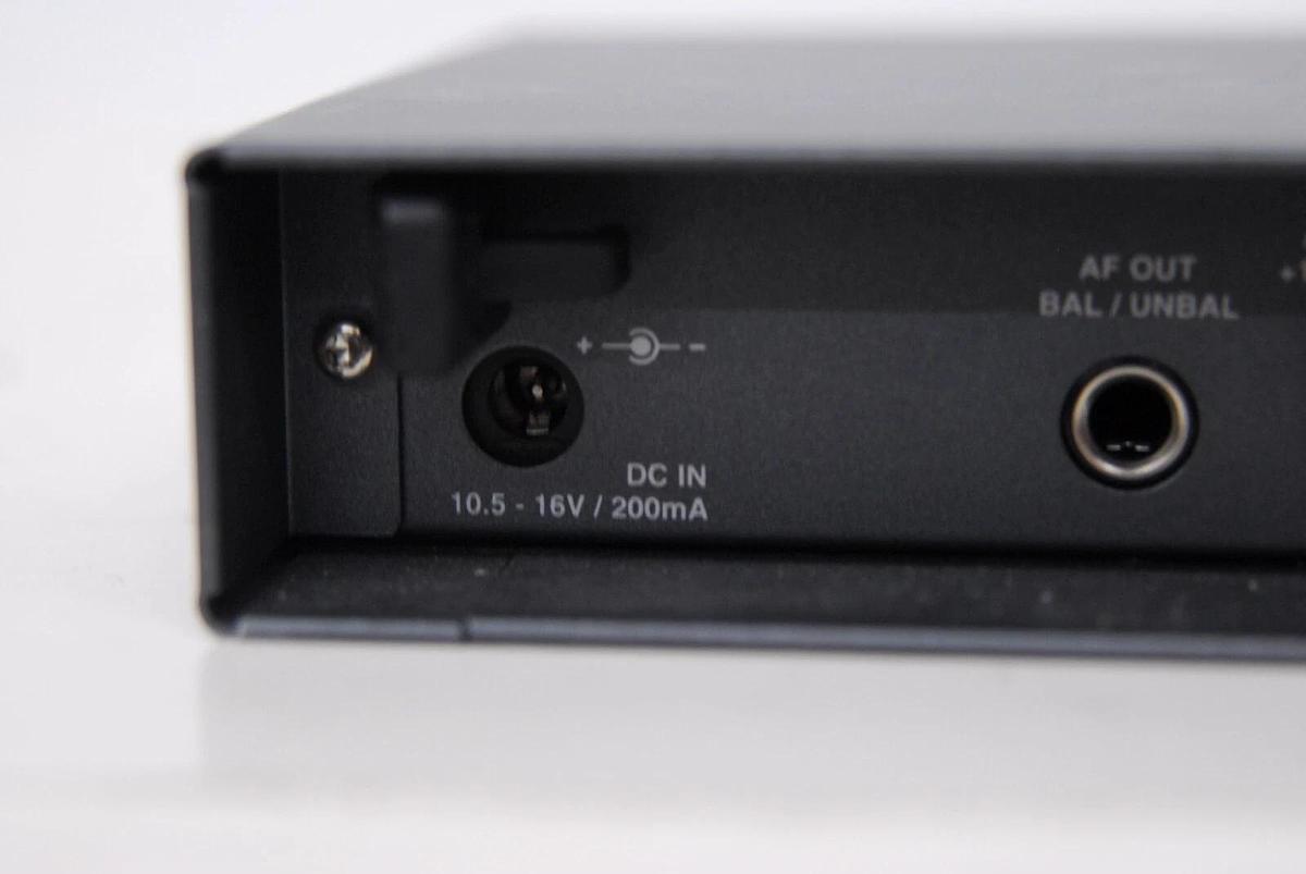 Used Sennheiser EW 100 Diversity Reciever EM100 630-662MHz - Not for US Use