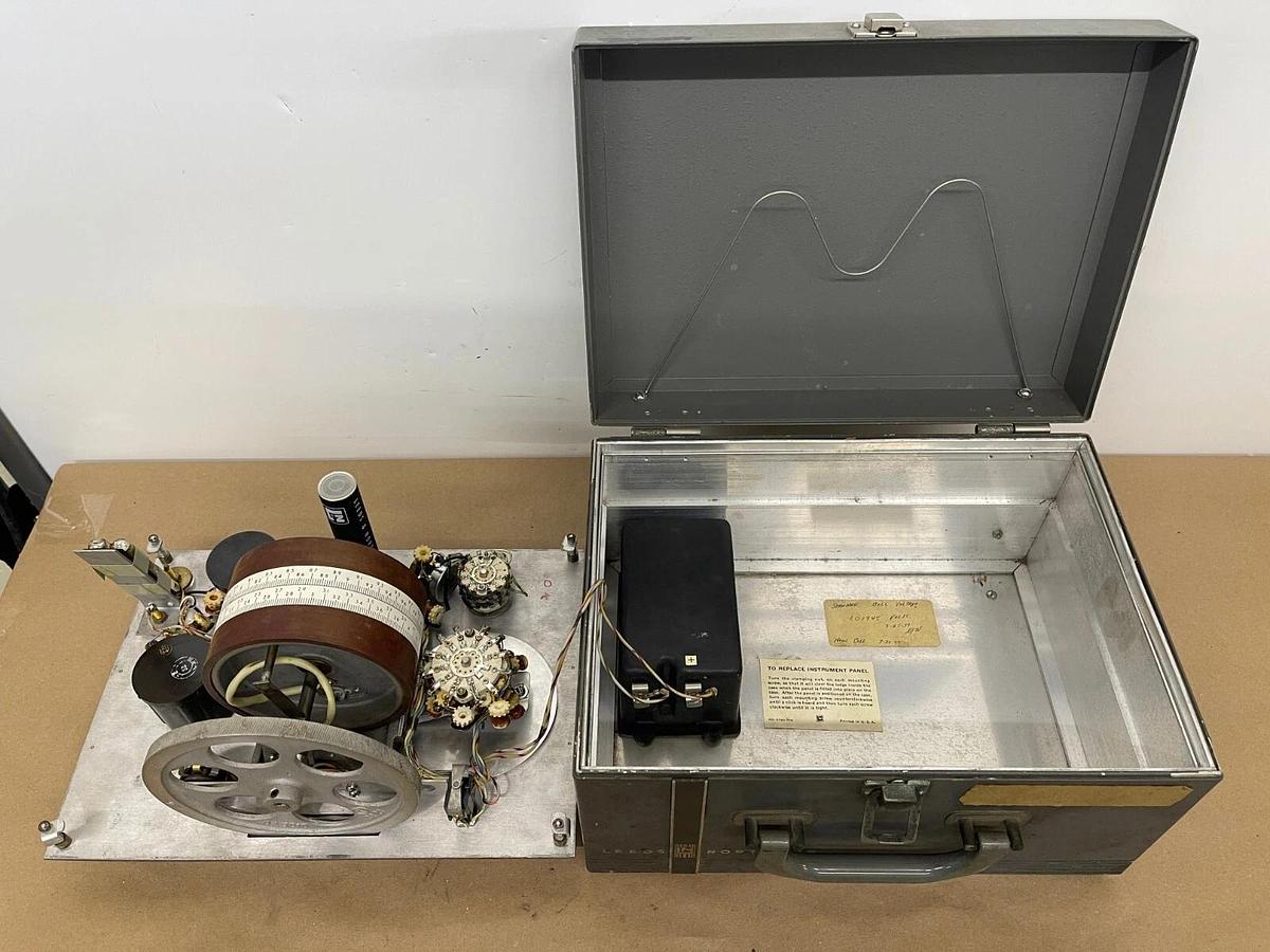 Used Leeds and Northrup Millivolt Potentiometer/Galvanometer Cat. No. 8690