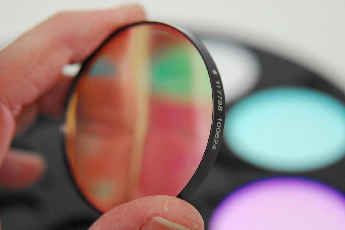 Used Caliper Life Science Ivis Lumina II - 6-Position Filter Wheel 055-01 W/ Filters