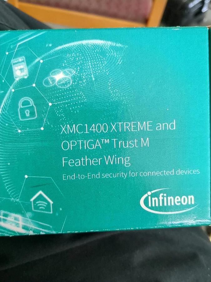 XMC1400 XTREME and OPTIGA Trust M Feather Wing