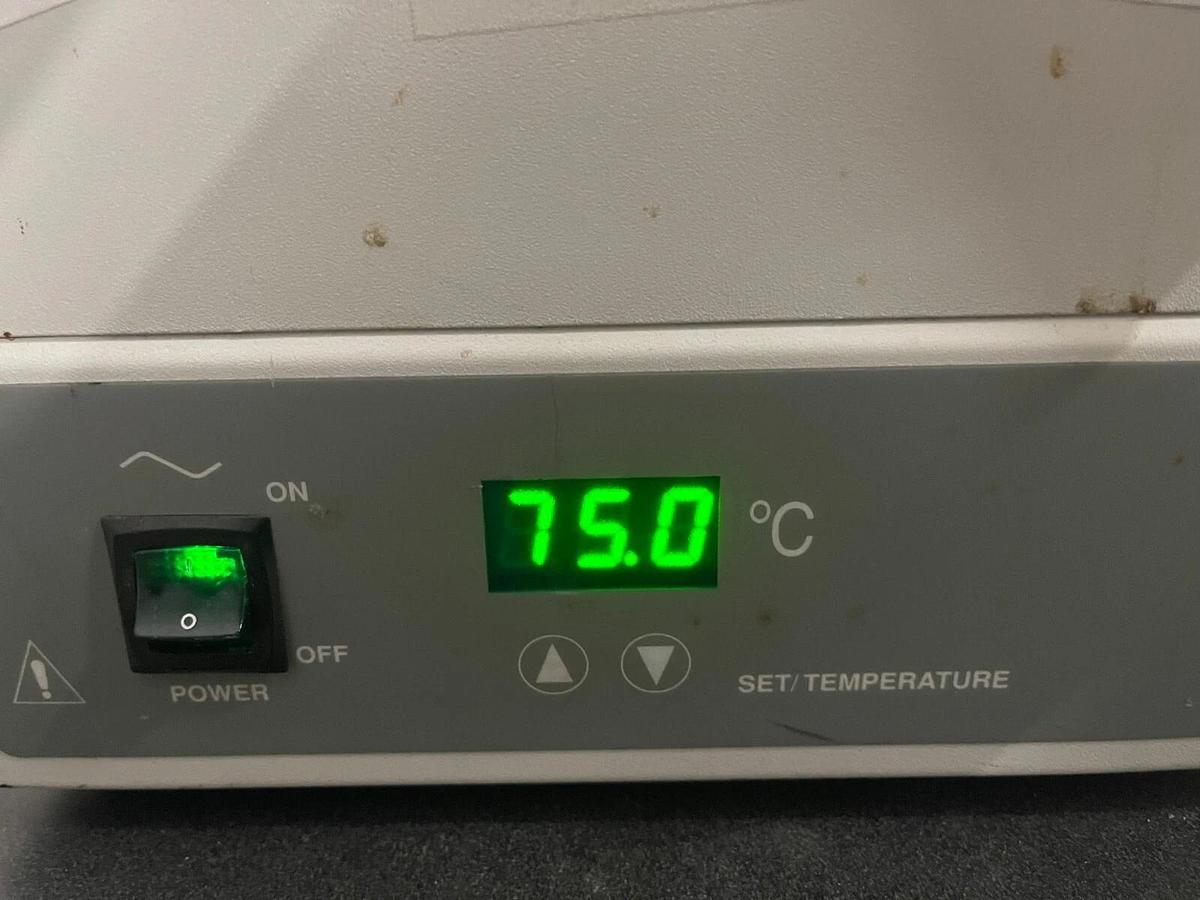 Used VWR Shel Labs Sheldon Manufacturing 14-5794 Heated Water Bath W/ Lid - TESTED