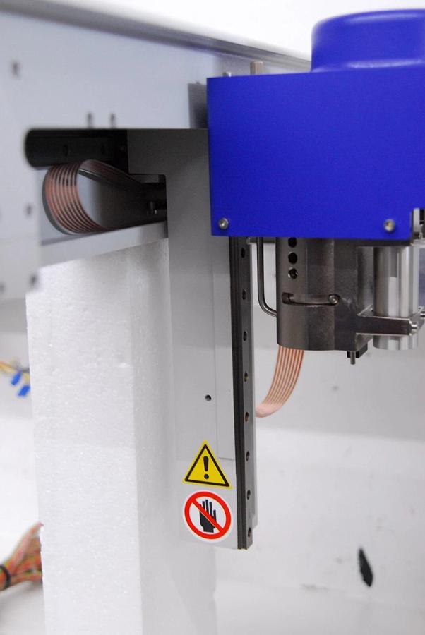 Used Eppendorf epMotion 5075 Optical Sensor/Tool Changer/Carrier Arm Assembly