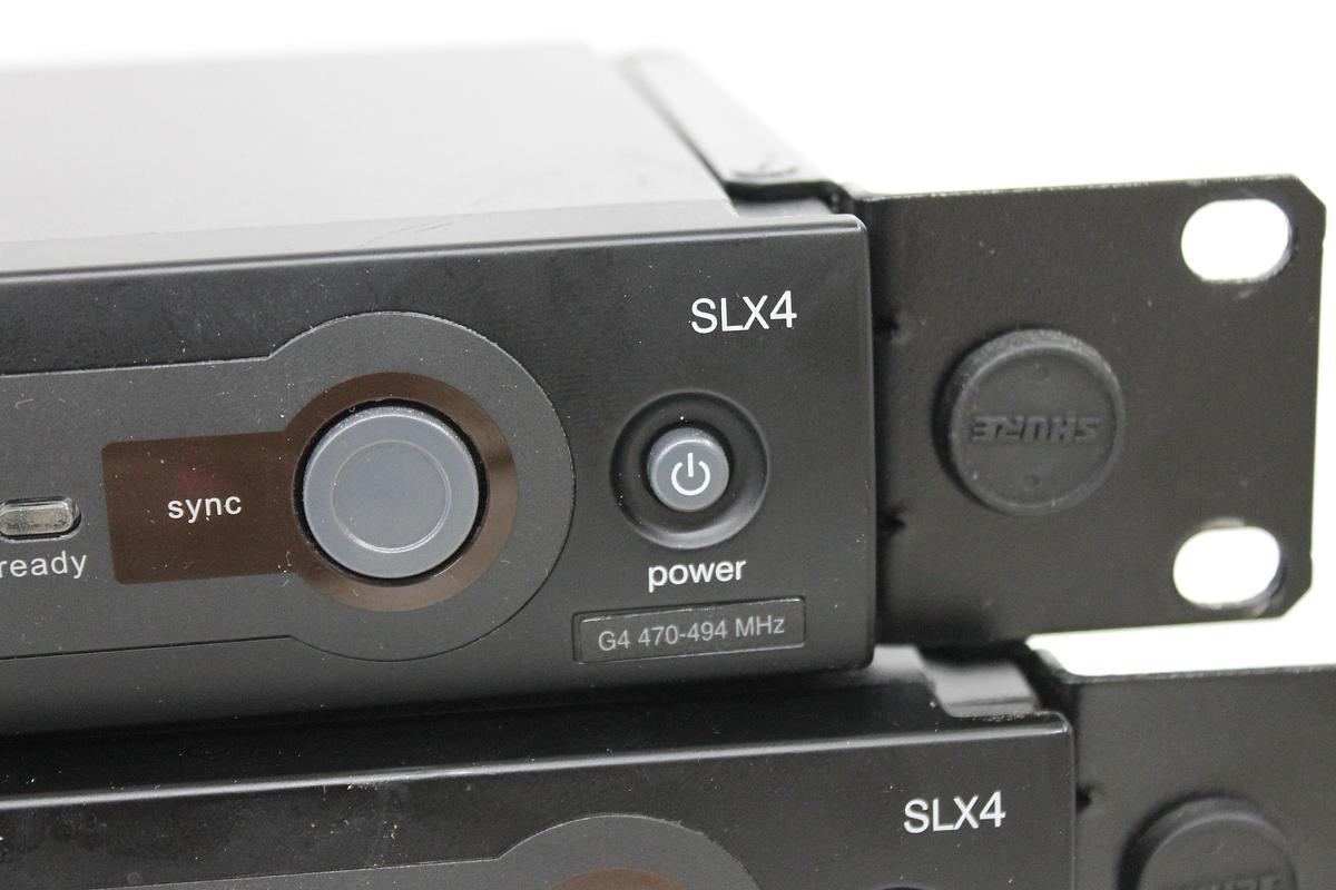 Used Set of 2x Shure SLX4 Wireless Receiver w/ 2x SLX2 Microphones
