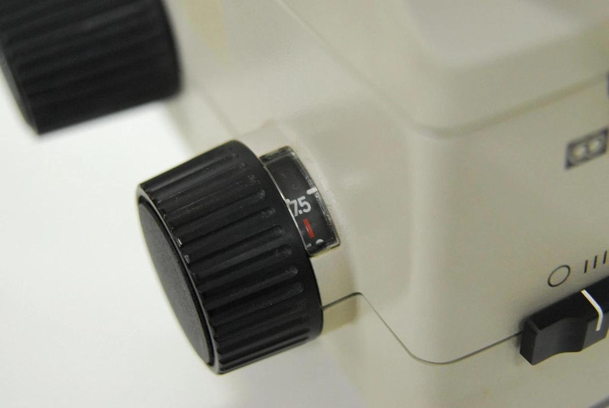 Used Olympus SZH Stereo Microscope W/ GWH10X-D/CD Eyepieces, DF PLAN 0.75X Objective