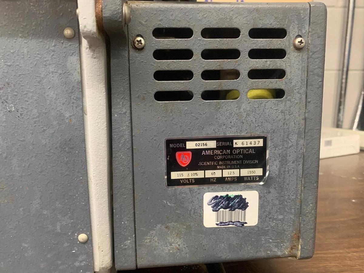 Used American Optical Temperature Control Water Bath w/ Shaker Tray 02156 - Tested!