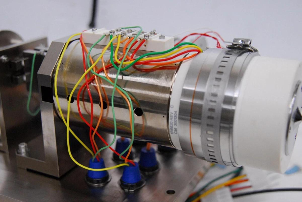 Used Applied Biosystems 1016620 Source (4800 MALDI TOF/TOF)