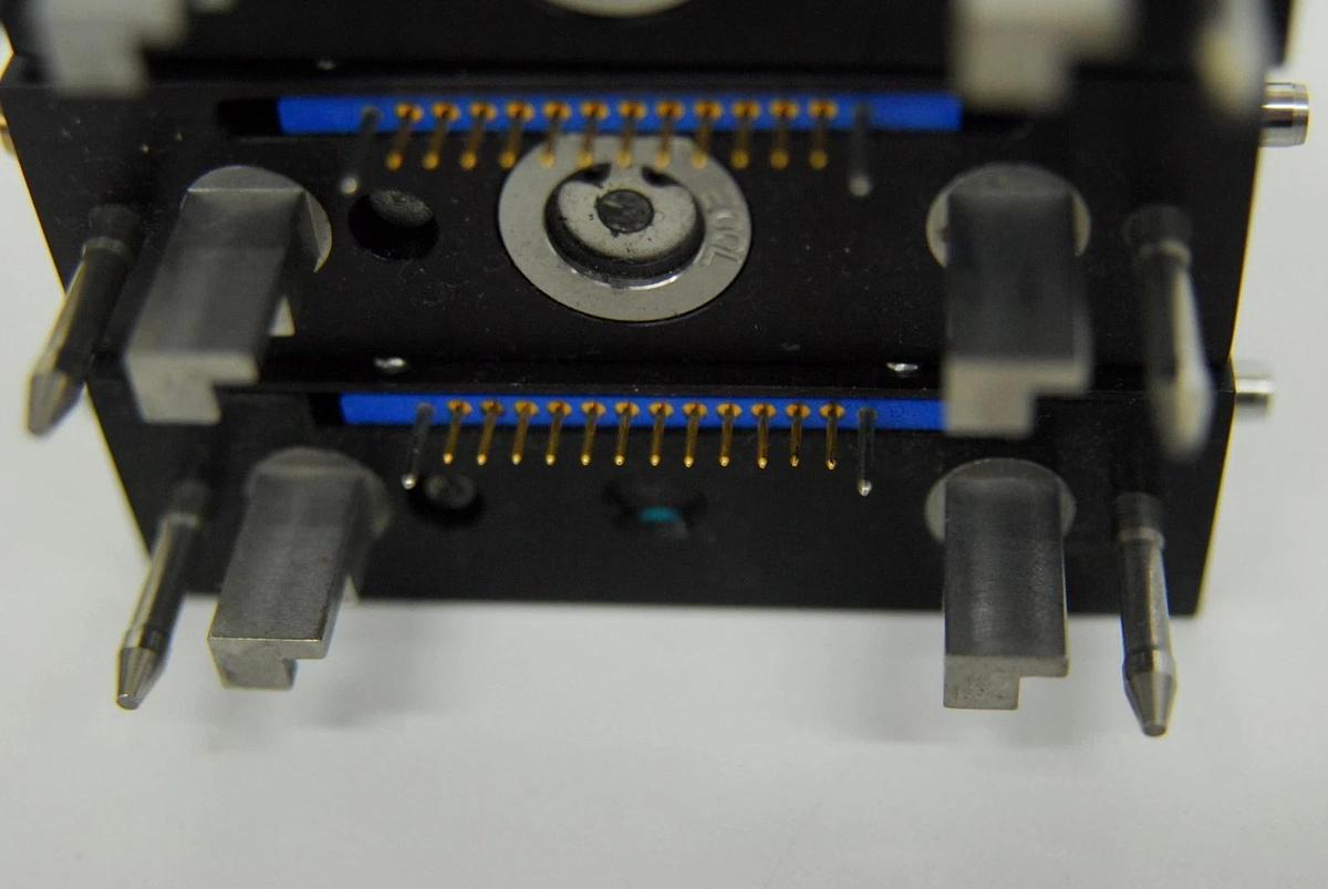 Used Beckman BIOMEK P20/P200L/MP200 Pipette Tools W/ Tool Holder (for BIOMEK 2000)