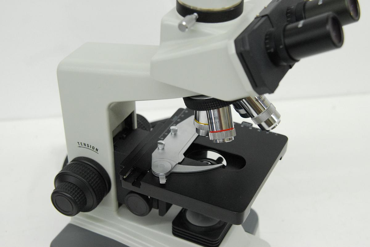 Used Wolfe B1-223 Trinocular Microscope W/ 4/10/40/100x Objectives