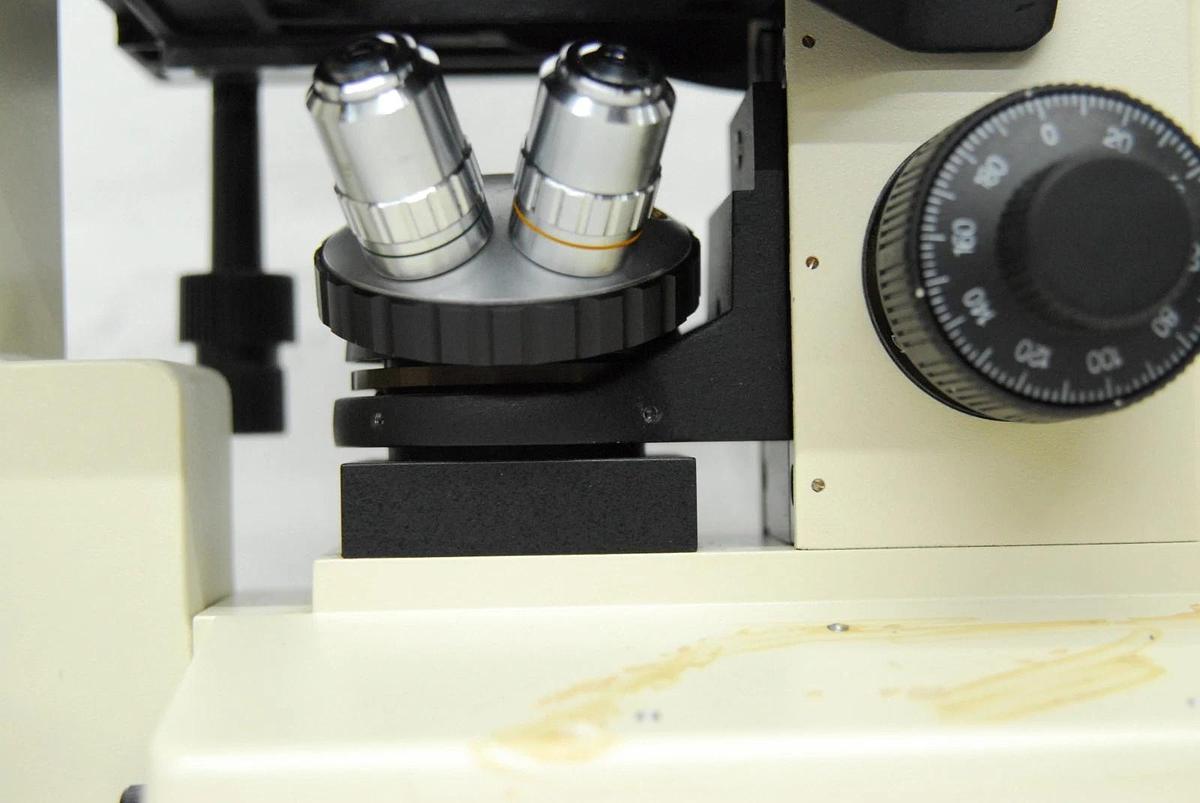 Used VWR VistaVision Inverted Trinocular Microscope W/ 10x, 25x PL L Objectives