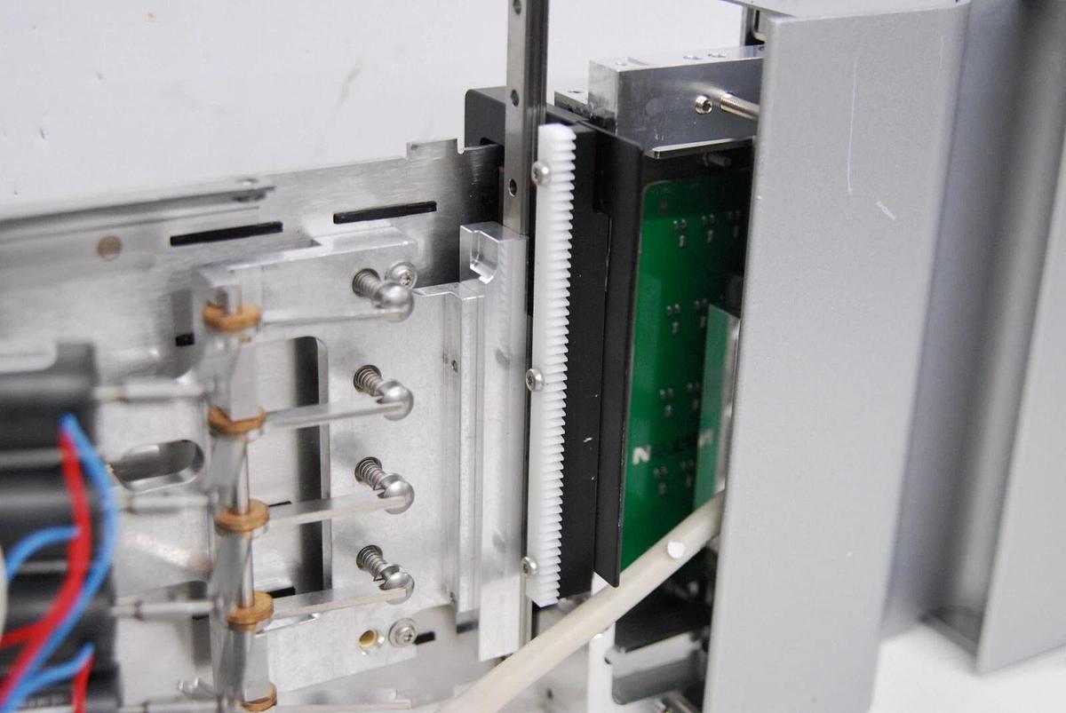 Used QIAGEN QIAsymphony SP Parts - Sample Input Assembly