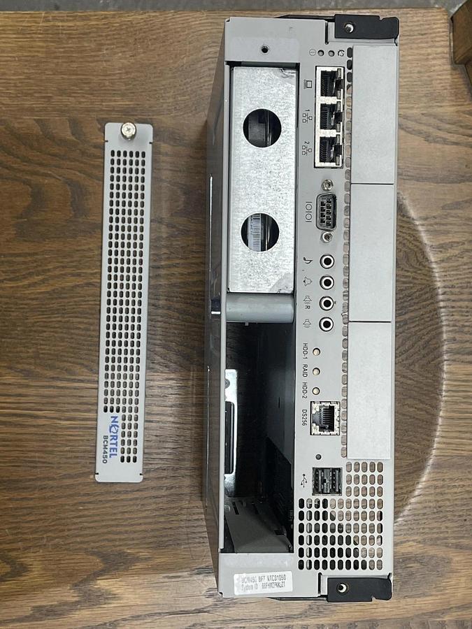 Used Nortel BCM450 NTC01050