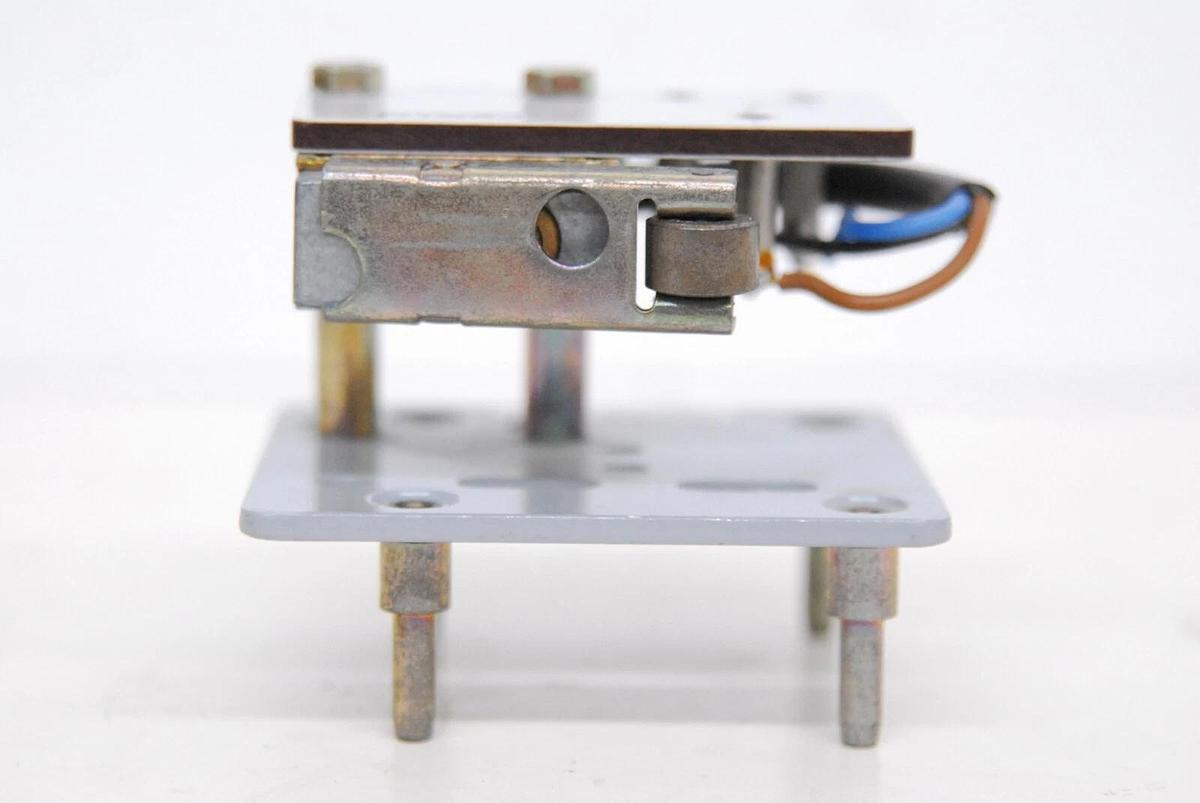 Used Festo ER-318 Limit Switch W/ Roller Lever Actuator, Attached Mounting Hardware