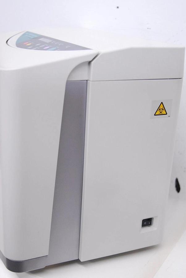 Used FUJIFILM Kurabo PA03384-B035 QuickGene-610L Nucleic Acid Isolation System
