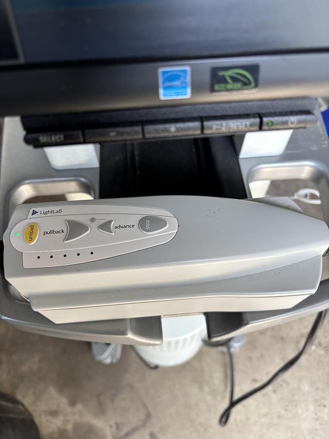 Used St Jude Medical ILUMIEN Intravascular Imaging Therapy Guidance System FFR OCT