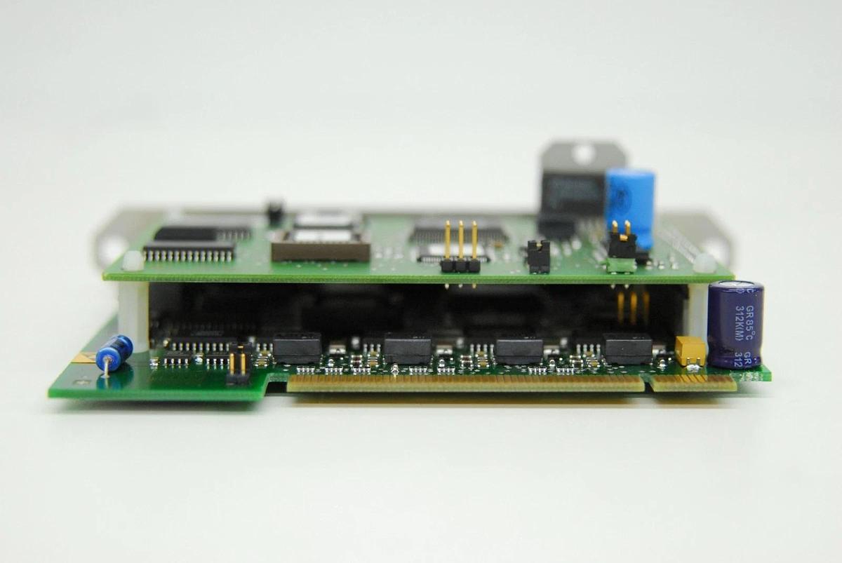 Used Zeiss 000000-1015-381 Control PC-Board with Interface (1220-283, 1216-799)