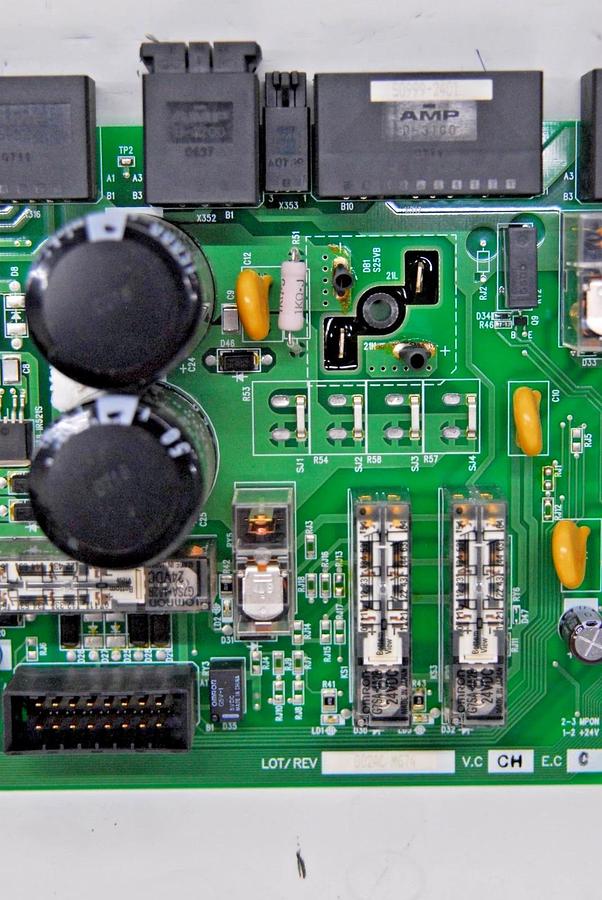 Used Kawasaki 1KQ-35 Servo Control Board (from D32FD001, ZZX130L B)