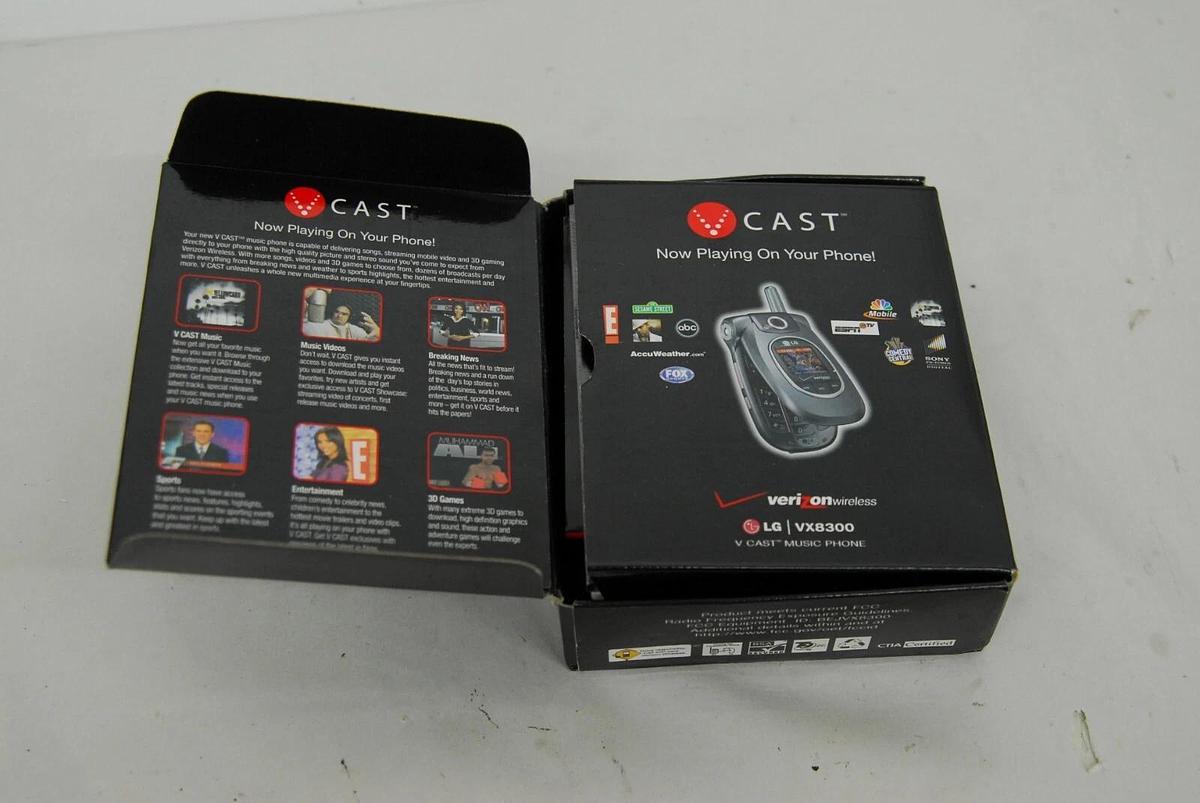 Used LG VX8300 (Verizon) Cellular Phone W/ Accessories 842623286535