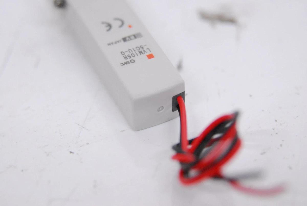 Used SMC LVM105R-5C1U-6-Q 3-Port Direct-Acting Base-Mounted Chemical Solenoid Valve