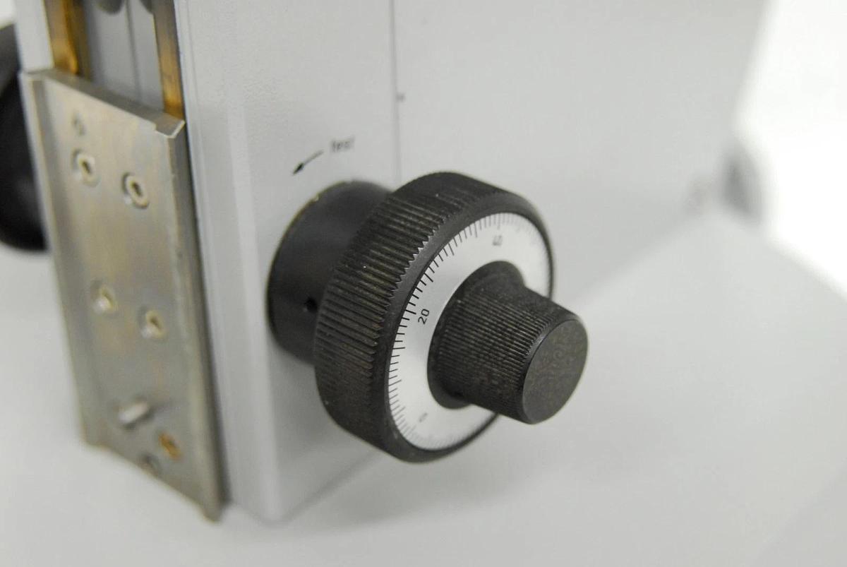 Used Zeiss Universal III Microscope Body Stand - Read Description - Bad Focus Block