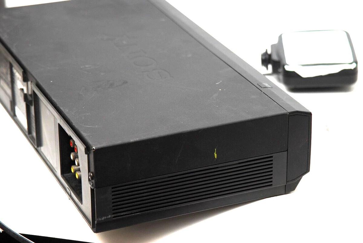 Used Sony SLV-N900 4 Head Hi-Fi Stereo VCR - For Parts