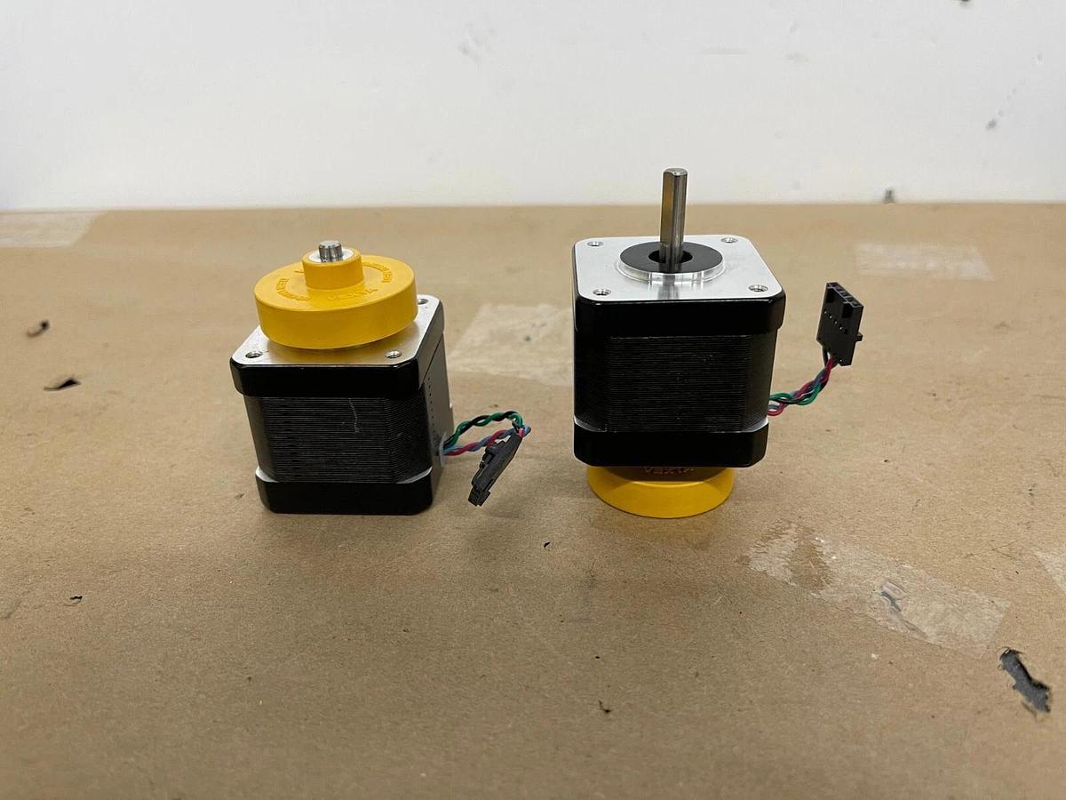 Used 2 LIN Engineering 4118M-46S-01 Hybrid Stepper Motor W/ 2 Vexta Damper D4CL-5.OF