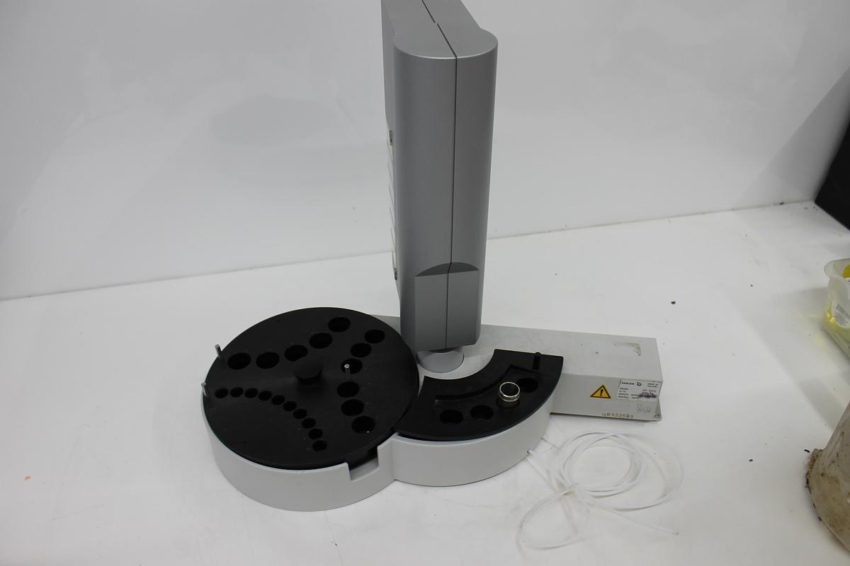 Used Varian CP-8410 Autoinjector with Carousel Tray