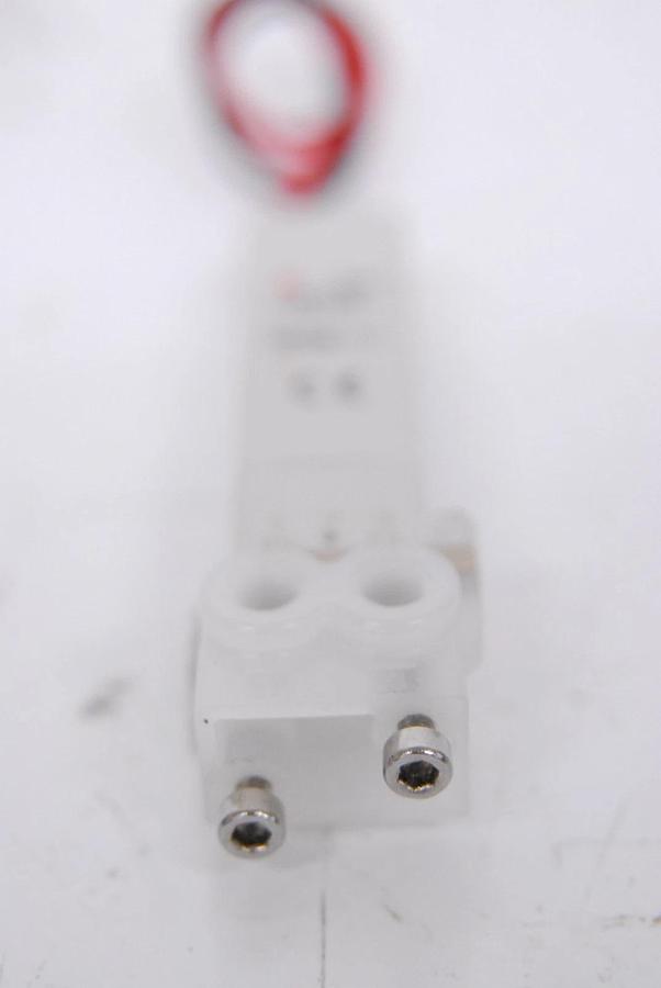 Used SMC LVM105R-5C1U-6-Q 3-Port Direct-Acting Base-Mounted Chemical Solenoid Valve