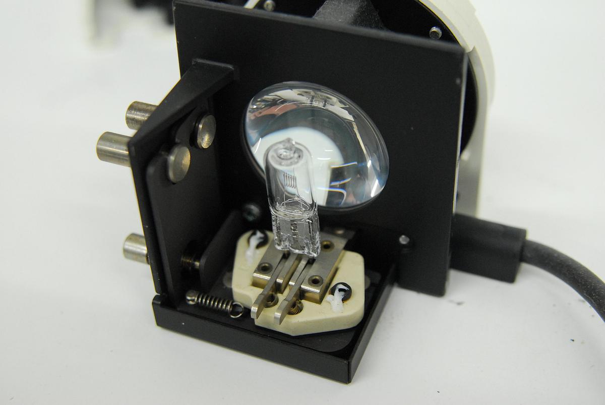 Used Zeiss 447217 Microscope Hal 100 Halogen Lamphouse