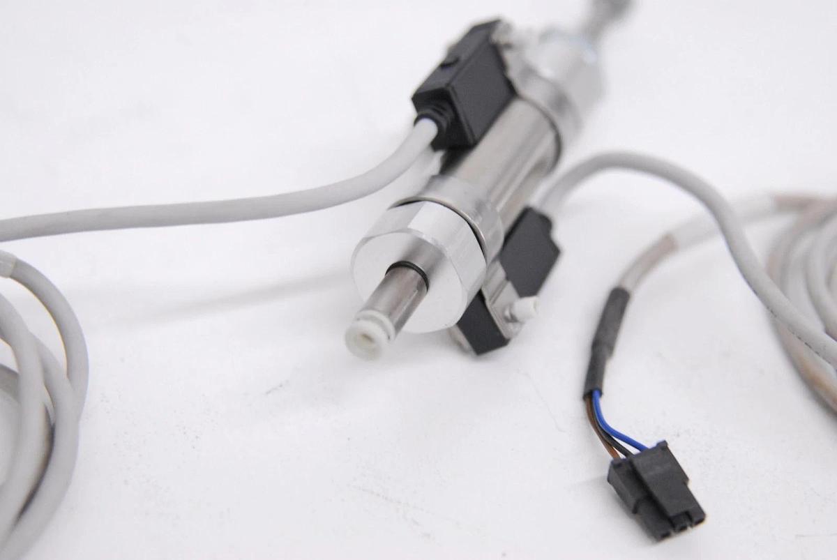 Used SMC NCDJ2KB16-100R-H7A1L Round Body Pneumatic Cyclinder - BD FACSAria