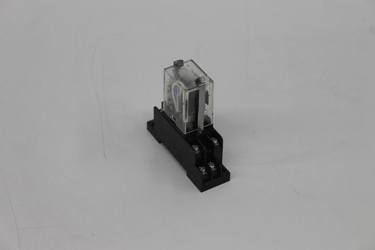 Used Omron MY2 Relay 24VDC W/ Socket Base 2-M4X10 LOT OF 4