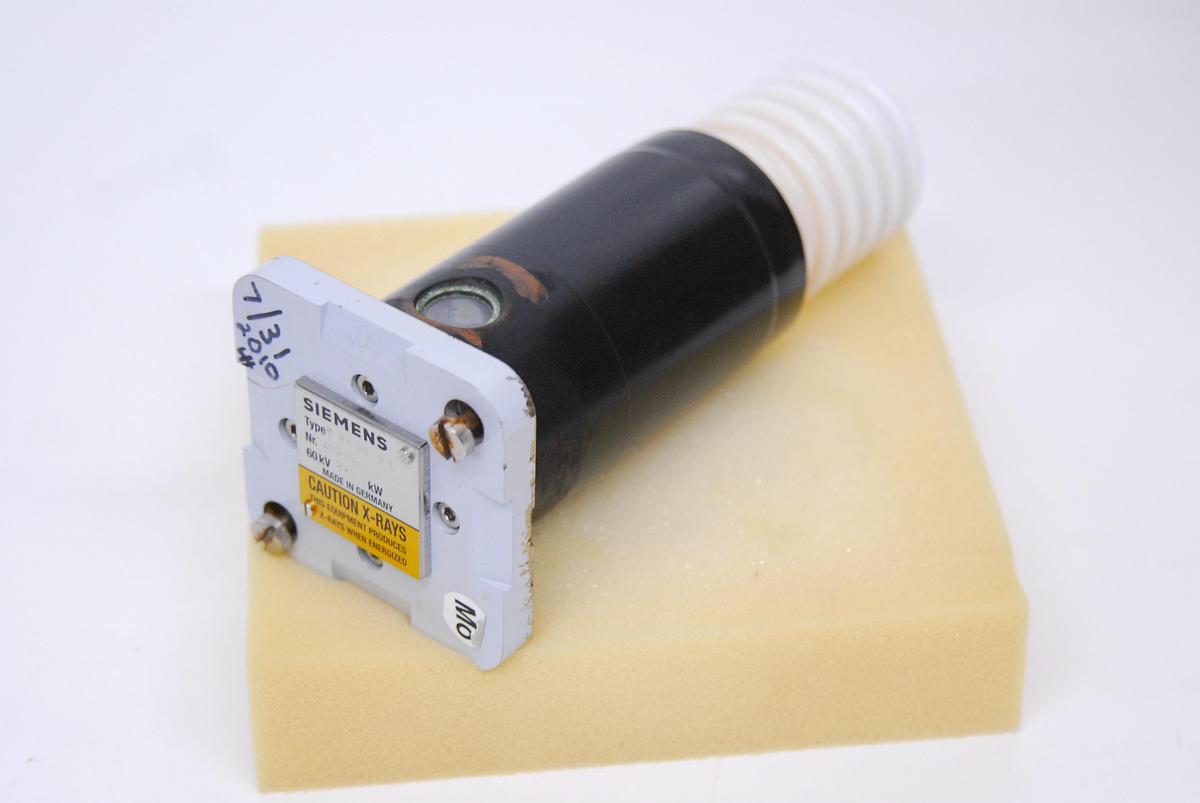 Used Siemens KFN-MO-2L, 402169 XDR Ceramic Sealed Tube X-Ray Source: molybdenum
